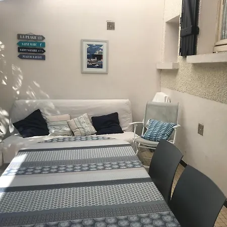 Maison Arzael A Marc Sur بيت للعطل